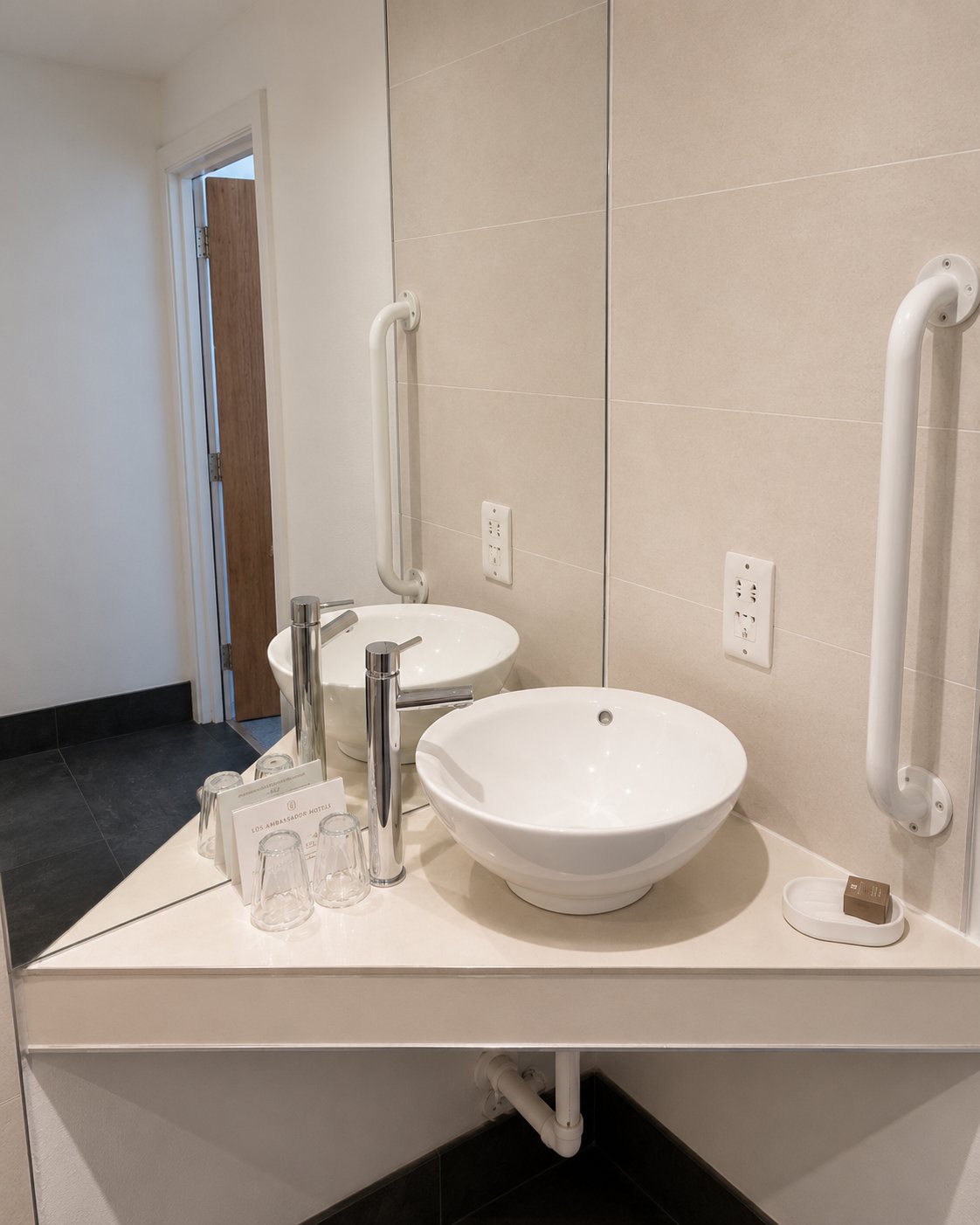 Accessible Twin Room bathroom at The Kings Arms Hotel